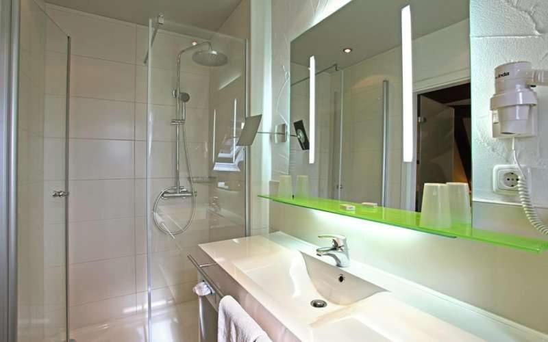 Goldener Adler Hotel Sulzheim  Ngoại thất bức ảnh